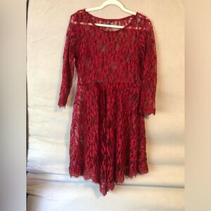 Elegant Red Lace Dress XL